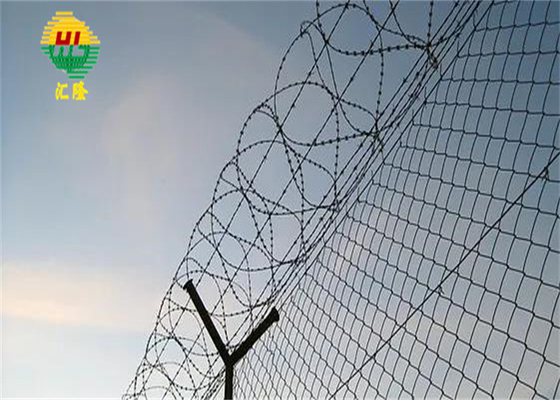 Hot Dip Galvanized 6ft Chain Link Fencing Top With Barbed Wire