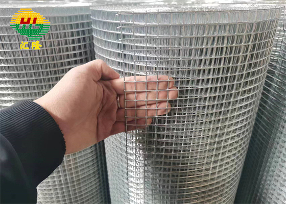 Hot Dipped Galvanized 1.5x1.5Inch Welded Wire Mesh Rolls For Poultry Cages