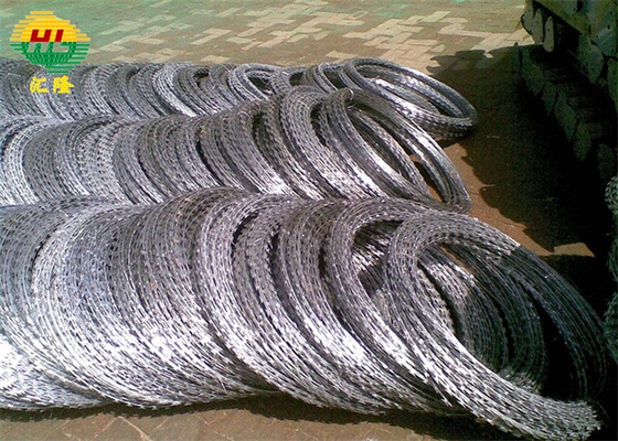 Hot Dipped Galvanized BTO-18 Conertina Razor Wire For Border Security