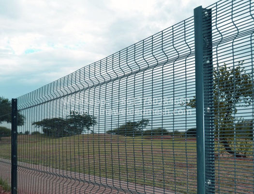 Airport Security 358 Anti Climb Fence anti corrosive Low carbon steel wire