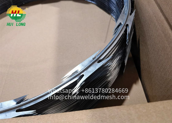 Military Grade CBT65 Razor Barb Wire Fencing Length Of Barbed Wire Per Roll