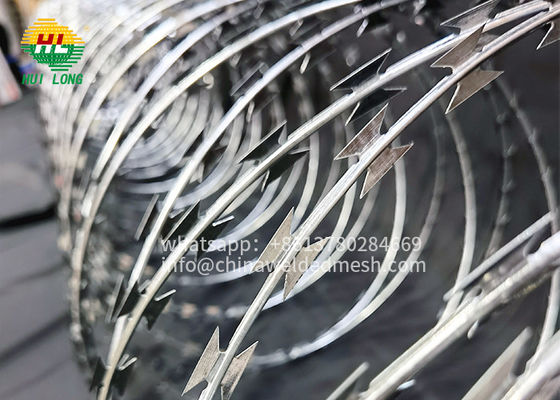56 Loops Concertina Barbed Wire Anti Rust ASTM A 525 Standard
