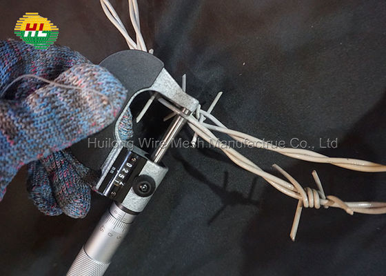 15m Galvanised Steel Barbed Wire Meets ASTM-A-121 Class 1 for Fence