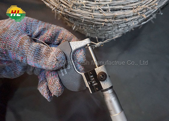 15m Galvanised Steel Barbed Wire Meets ASTM-A-121 Class 1 for Fence