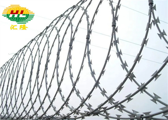 Resistencia ácida galvanizada estilo plano de la bobina del alambre de púas 450m m de la hoja de afeitar