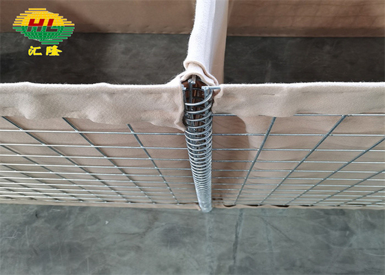 1 * 1 * 10m 75 * 75mm malla Torre Hesco Ejército sumergido en caliente galvanizado para el ejército